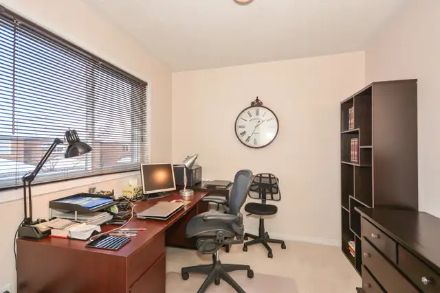 3 Bedroom Semi Detached House for Rent - Must See - Won't Last ! - Photo 8