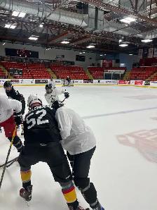 Casual Shinny Hockey. Coed. Beginners Welcome