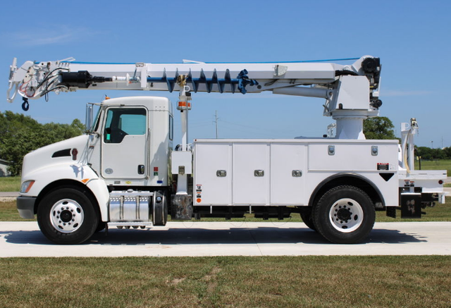 2016 Kenworth T300 Altec DC47-TR Digger Derrick - Photo 5
