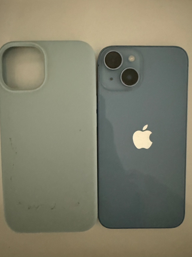 Blue iPhone 14 - 128 GB - FOR SALE! - Photo 2
