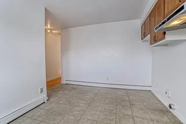 4 1/2 avec 2 chambres à coucher à une rue boul. Gouin - Photo 4