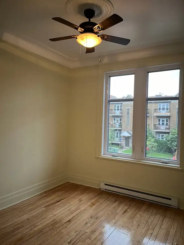 Grand 4 1/2 semi-meublé, entièrement rénové, 1,764$/mois - Photo 7