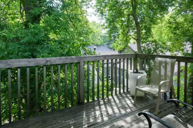 3 Bedroom Furnished Apartment for rent in Richmond Hill - Photo 2