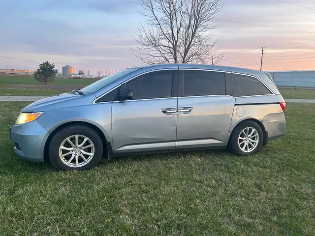 Honda Odyssey - Photo 3