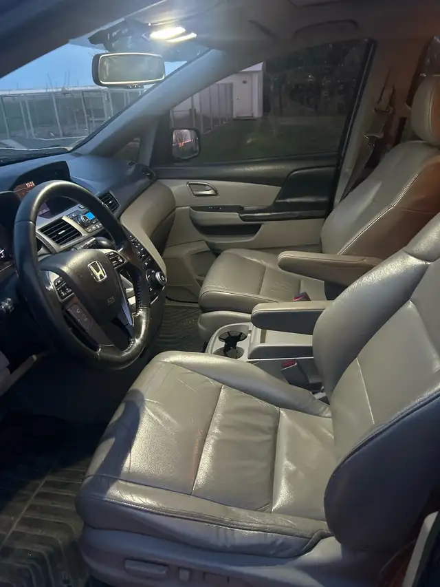 Honda Odyssey - Photo 6
