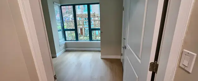 Prestigious Coal Harbour Downtown Vancouver - Photo 3