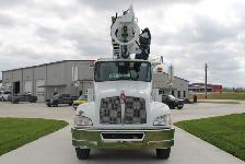 2017 Kenworth T370 Altec DC47-TR Digger Derrick