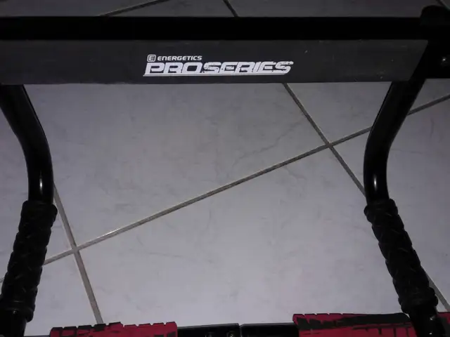 ENERGETICS PRO SERIES DOORWAY CHIN-UP / PULL-UP BAR - trade - Photo 2