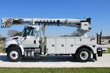 2017 International IHC 4300 Altec DC47-TR Digger Derrick