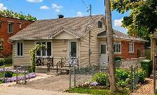 Maison 8 chambres 2 stationnements dans Mercier