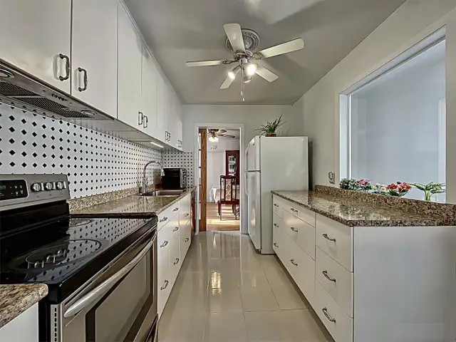 Maison 8 chambres 2 stationnements dans Mercier - Photo 3