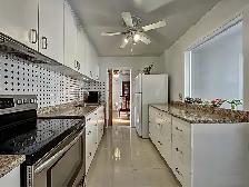 Maison 8 chambres 2 stationnements dans Mercier - Photo 3