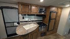 2018 Crossroads Zinger 328SB  Bunk house - Photo 7