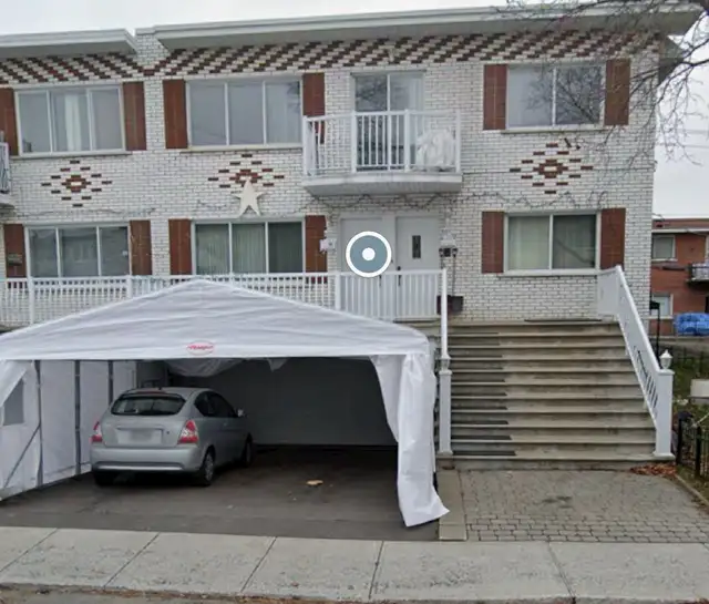 5 1/2 MAIN FLOOR DUPLEX