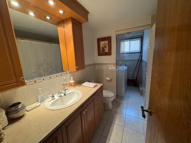 5 1/2 MAIN FLOOR DUPLEX - Photo 6