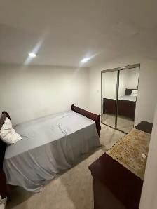 One bedroom Basement apartment for rent - Photo 17