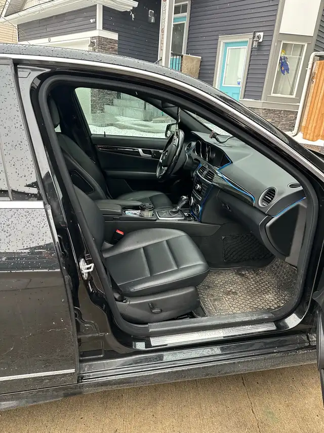 Mercedes c300 4matic - Photo 4