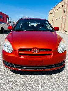 2009 Hyundai Accent Sport ( VERY LOW KM )