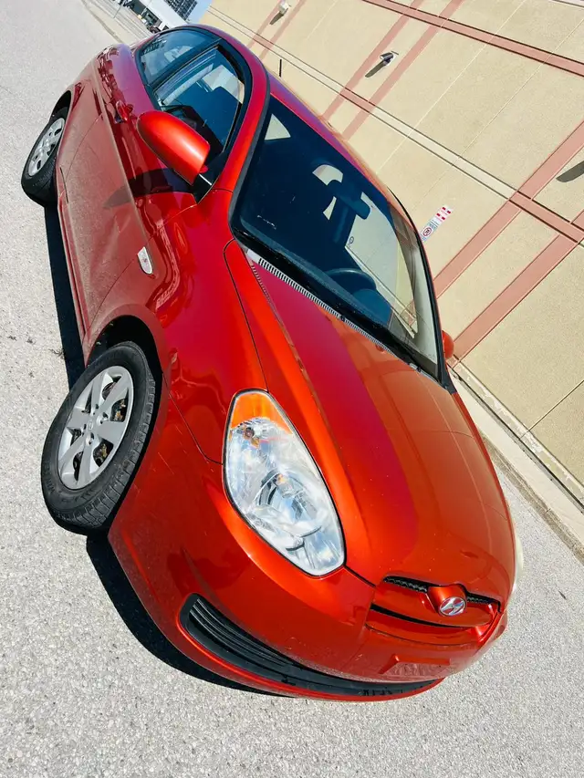 2009 Hyundai Accent Sport ( VERY LOW KM ) - Photo 5