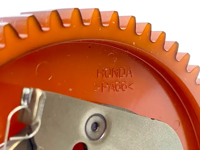 Honda Genuine CAMSHAFT ASSY. 14100-ZJ1-842 for GX610 GX620GX670 - Photo 4