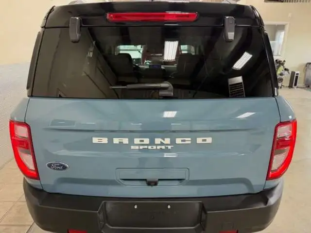 2022 Ford Bronco Sport Outer Limits / AWD / Heated Leather-Wheel - Photo 4