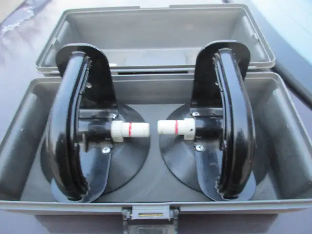 Aegis  auto glass  handler cups