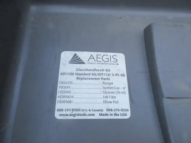 Aegis  auto glass  handler cups - Photo 3