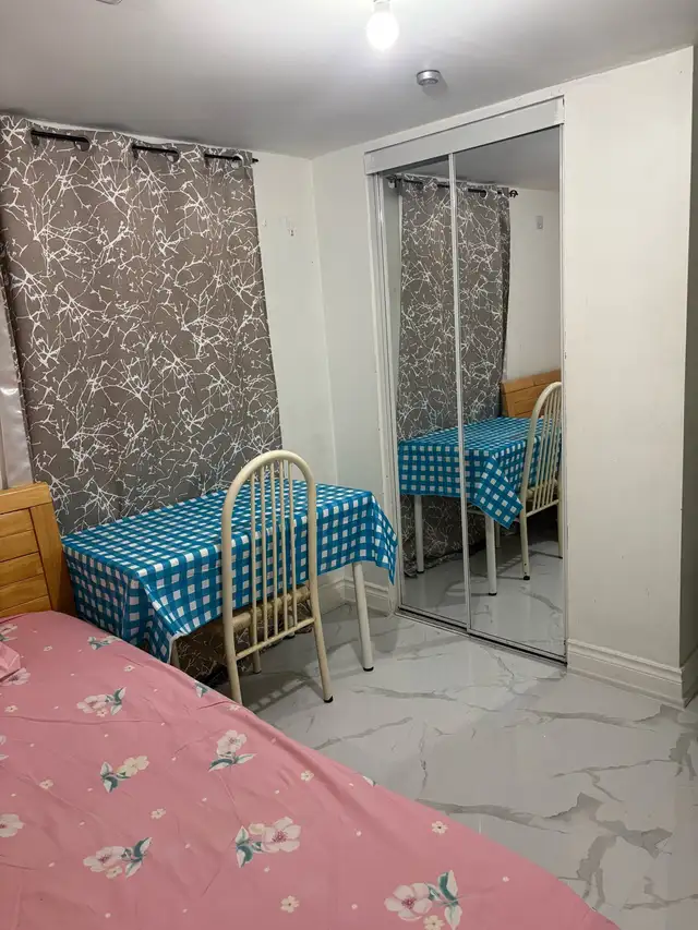 For Male- Single room in Scarborough (Sheppard & Markham) - Photo 5
