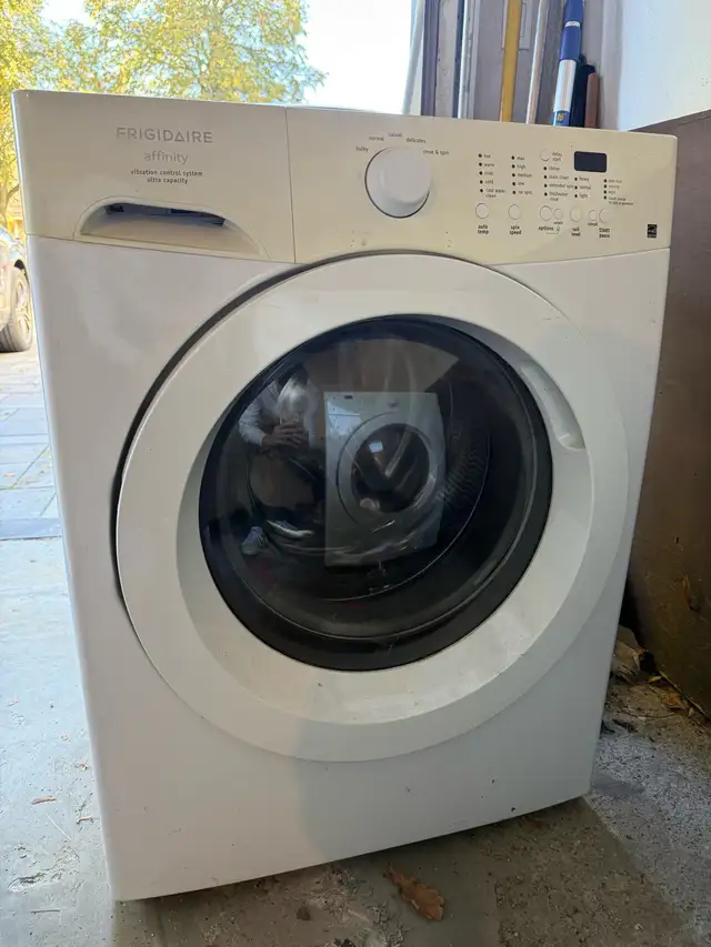 Frigidaire Affinity Washer and Dryer Set
