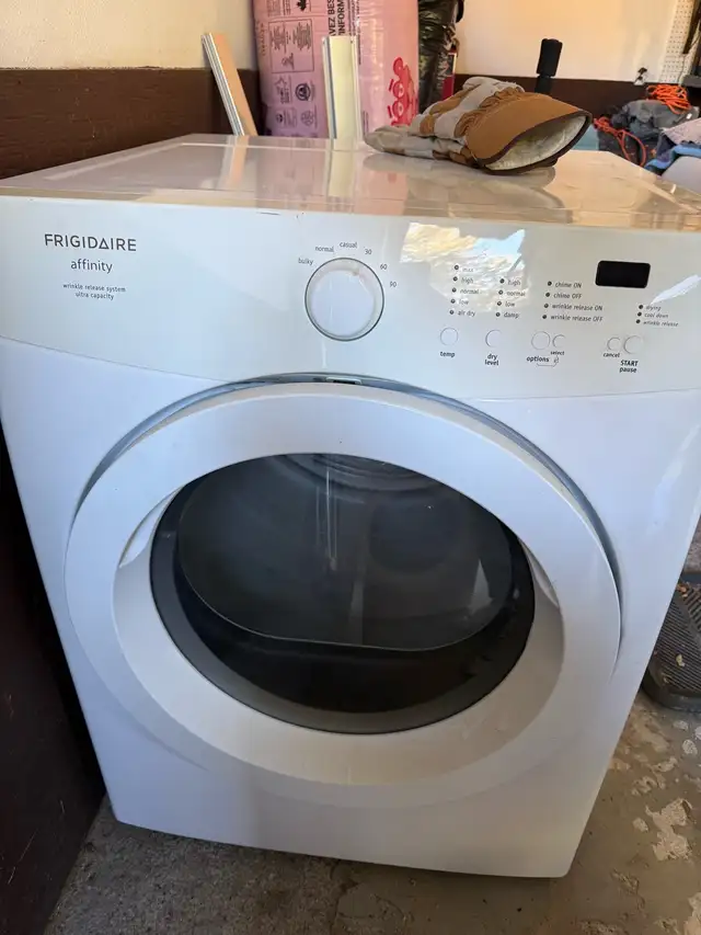 Frigidaire Affinity Washer and Dryer Set - Photo 4