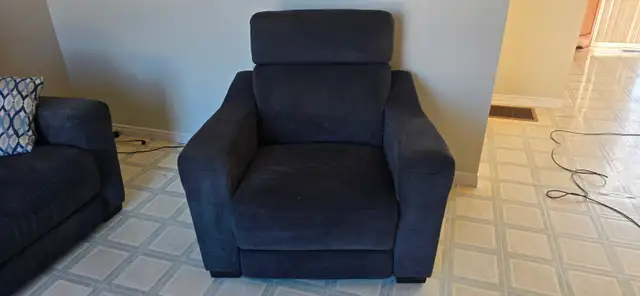 Reclining living room set for sale - Photo 4