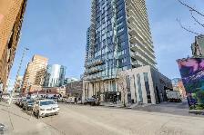 Modern downtown 2 bedroom condo - Parking included - Photo 9