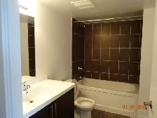 1 Bdr 1 Dent Condo for Rent on Toronto Dupont & Lansdowne $2100 - Photo 8