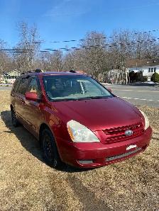 Kia Sedona - Photo 2