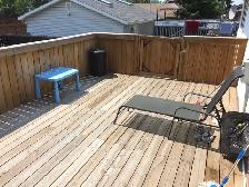 House - Main Floor - 2 Bedrooms and 1 Washroom for Rent - Photo 3