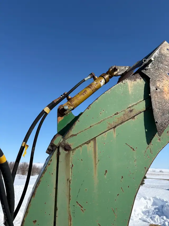 Crown 8ft Snowblower - Photo 4