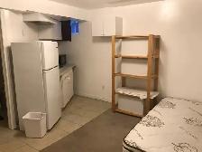 Bachelor Studio in East Oakville (Very close to Mississauga) - Photo 8