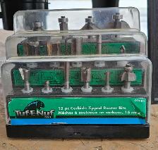 Router and Table - Photo 2