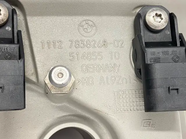 2008-2013 BMW M3 S65 Valve Rocker Cover Bank 2 Drivers Side - Photo 3