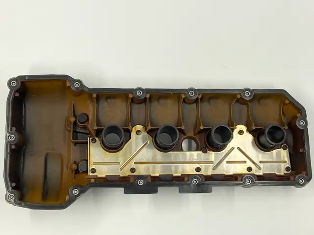 2008-2013 BMW M3 S65 Valve Rocker Cover Bank 2 Drivers Side - Photo 5