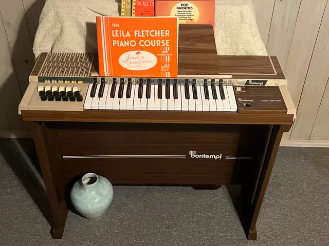 Electric Chord Organ