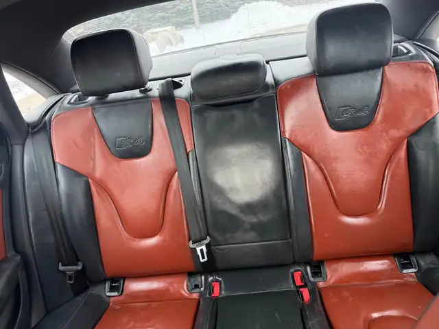 2011 Audi S4 2011 AUDI S4  , 4X4 ,  AUTOMATIQUE , SIEGES CUIR OR - Photo 5