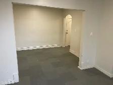 $714 Bach. ALL utilities included. - Photo 3