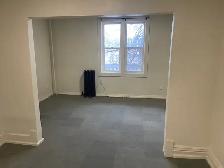 $714 Bach. ALL utilities included. - Photo 5