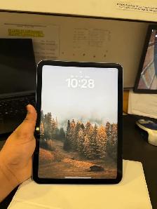 Apple Ipad (10th Generation, 64 GB) for sale - Photo 2