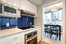 2 Bed Condo in Yaletown – Large Patio   Parking – $969K - Photo 3
