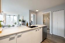 2 Bed Condo in Yaletown – Large Patio   Parking – $969K - Photo 5