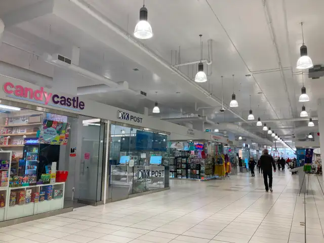 New Horizon Mall Single Unit - 4 Months Free for Two-Year Lease! - Photo 6