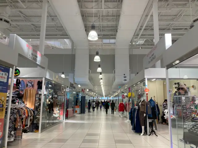 New Horizon Mall Single Unit - 4 Months Free for Two-Year Lease! - Photo 8