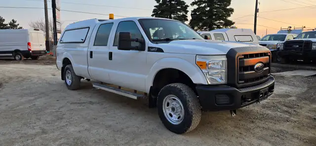 2012 Ford Super Duty F-250 SRW 4x4 - 4 Door - 8FT Box - Tow pack
